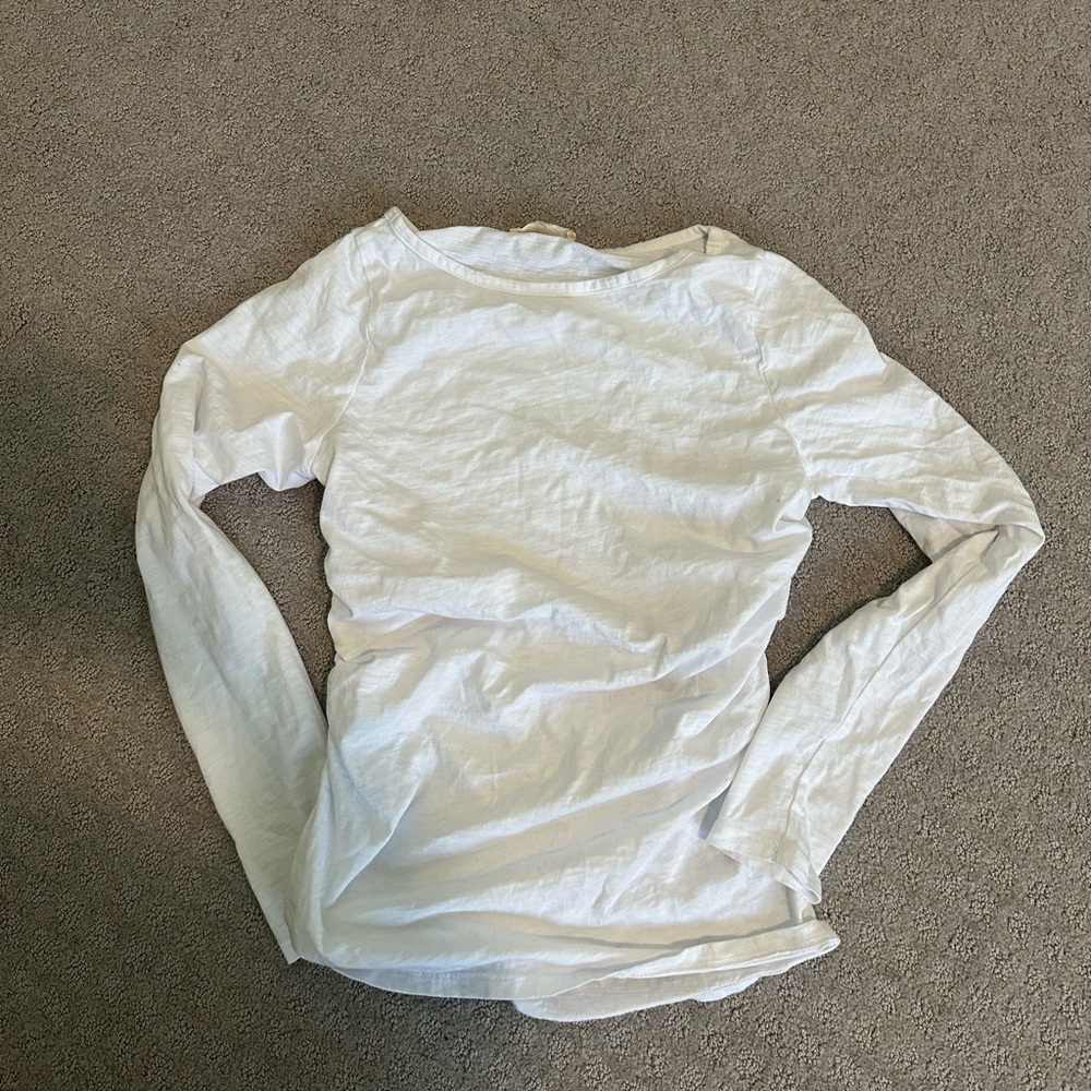 Ruched Crewneck Long-Sleeve Tee in Soft Slub